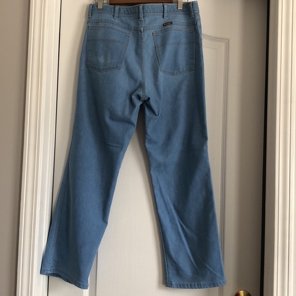 Used Wrangler mens jeans. - Picture 8 of 8